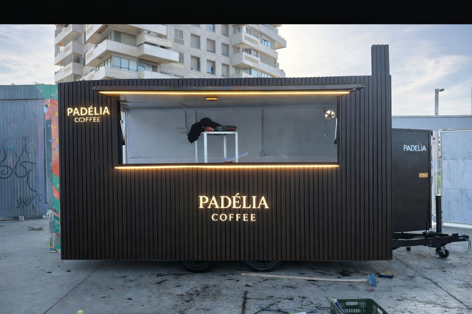 Padelia Coffee logo
